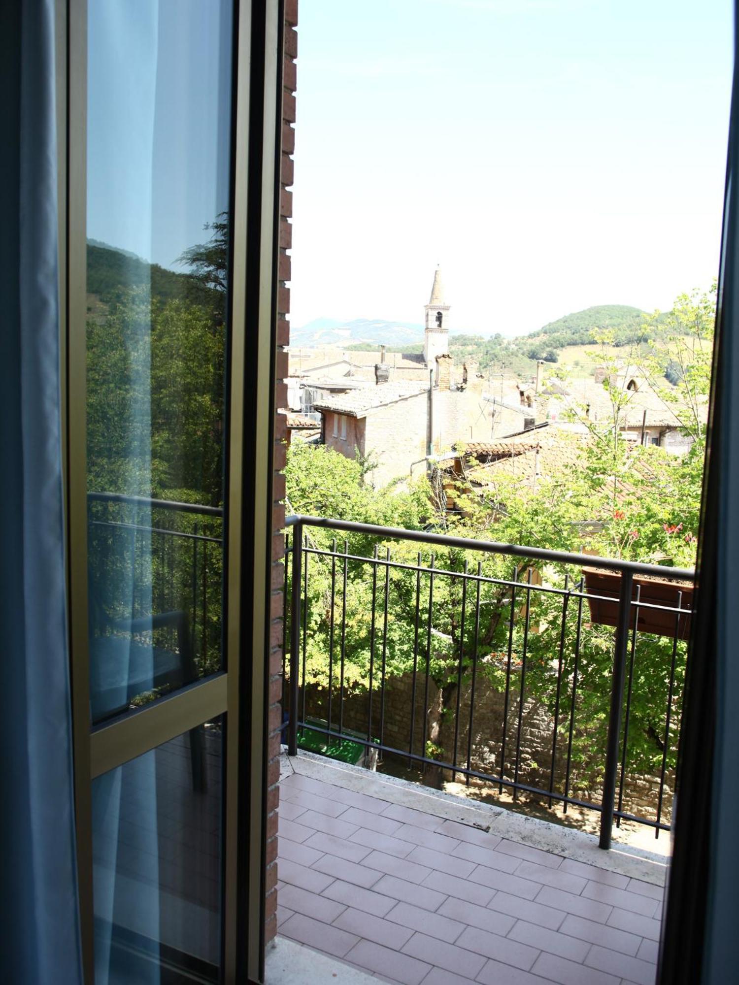 Hotel Pineta Cagli Exterior photo